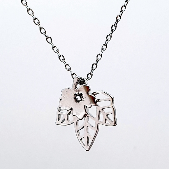 Jewelry - 925 Sterling Silver Maple Leaf Pendant Necklace